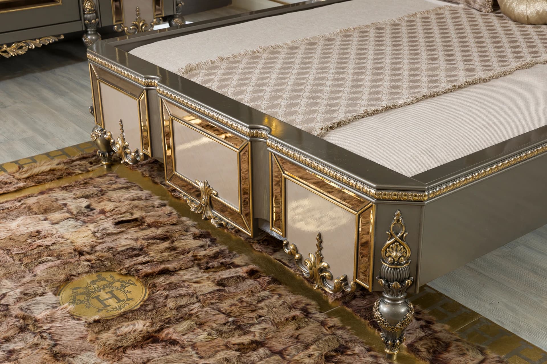 Hisar Mink Bedroom Set 11