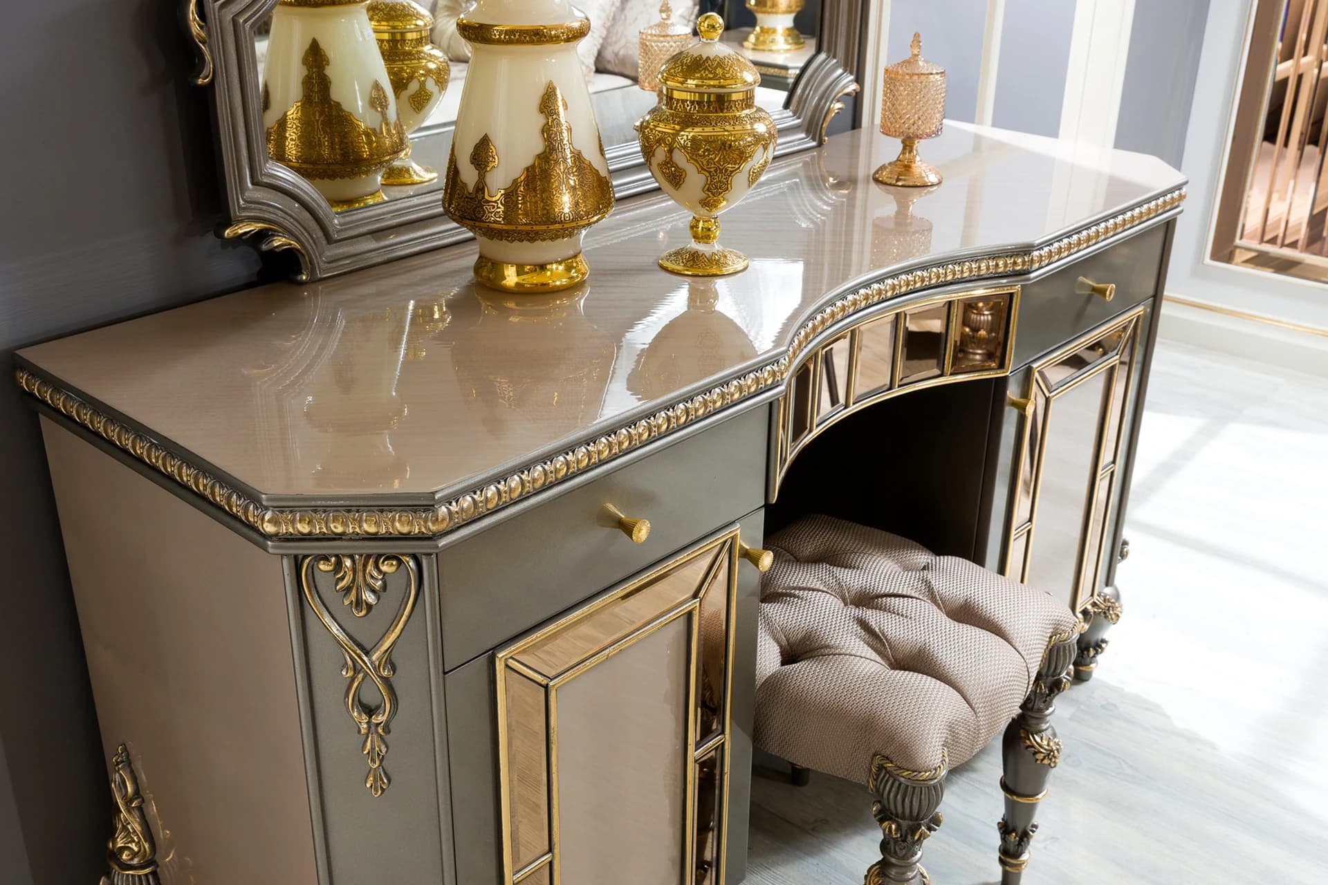 Hisar Mink Bedroom Set 12