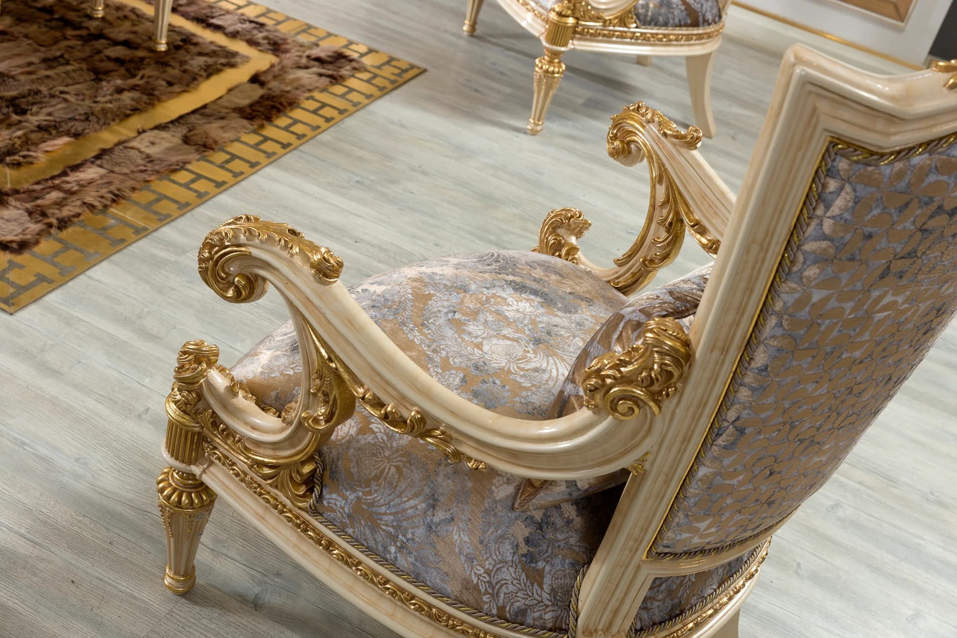 Sultan Sofa Set 10