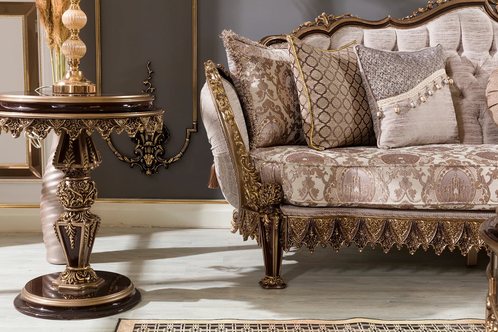 Hunkar Walnut Sofa Set 13