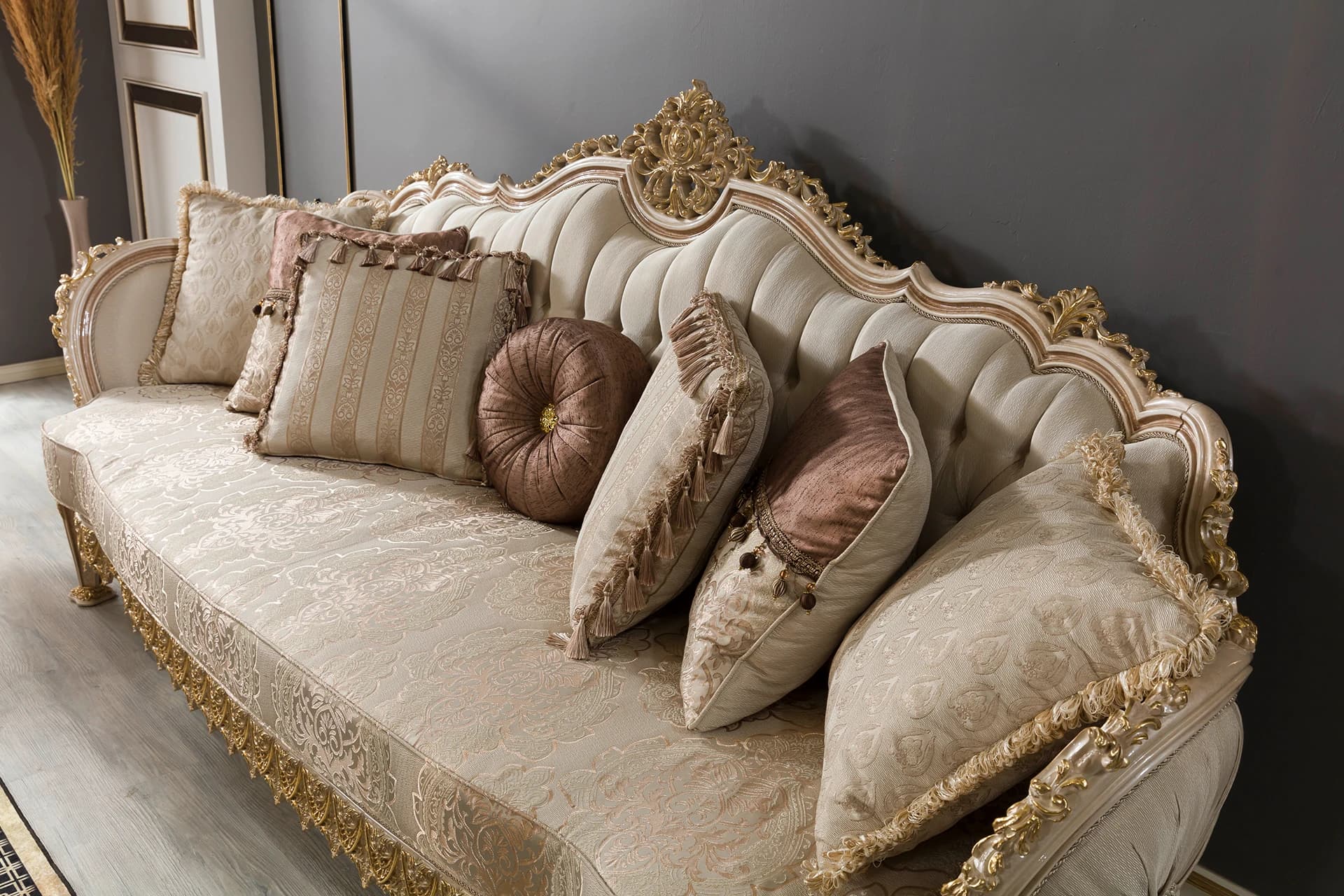 Hunkar Sofa Set 8