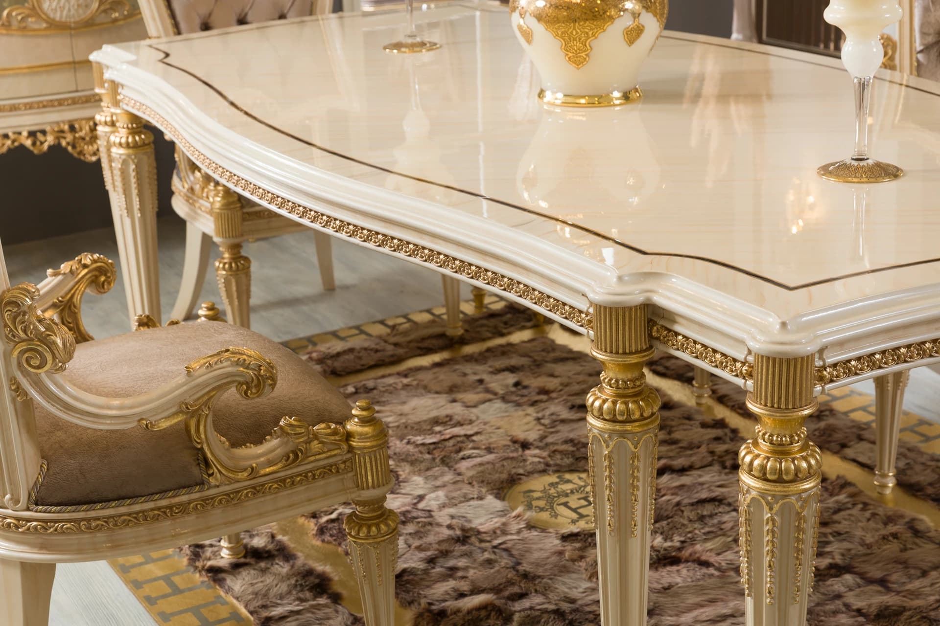 Sultan Dining Room 8